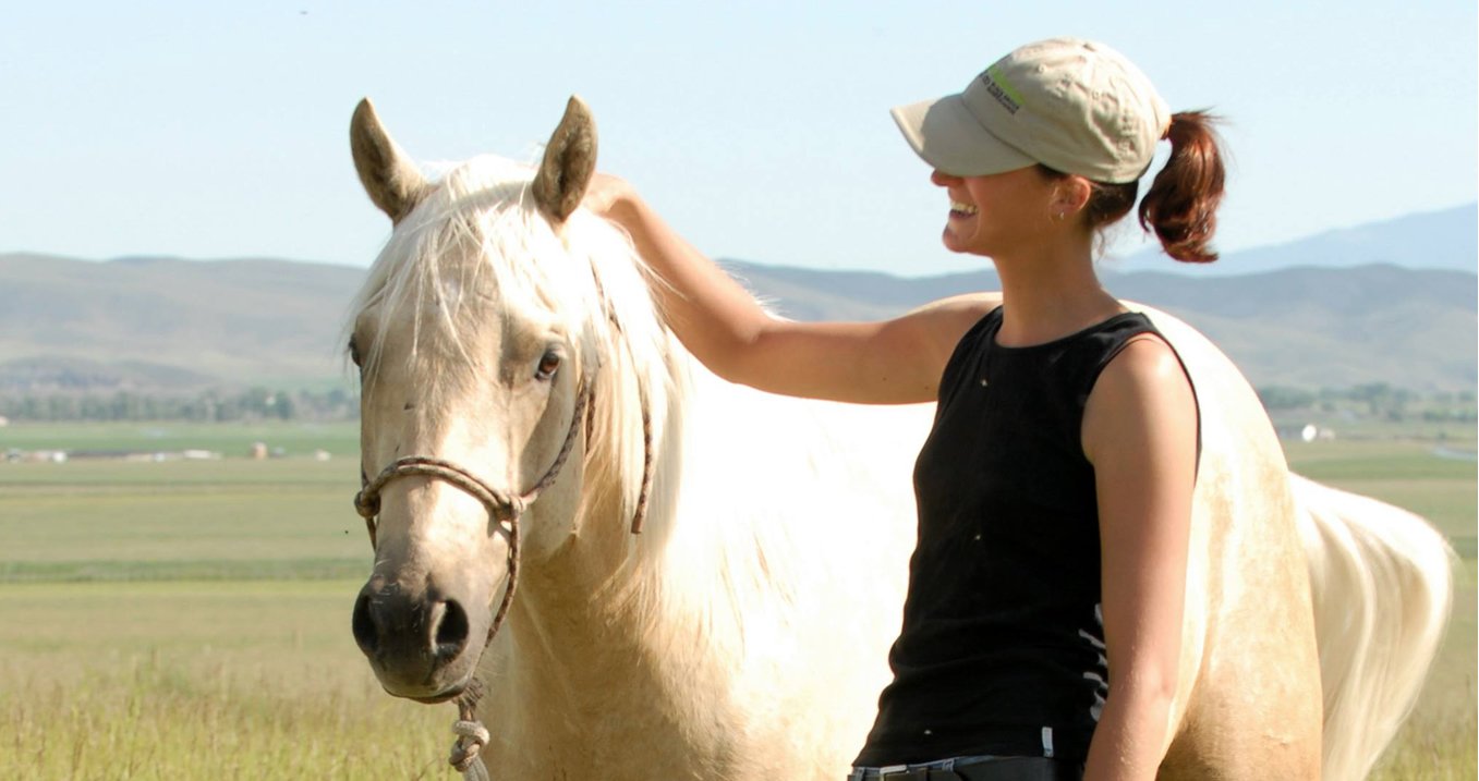 Caroline Lebrun pratique l'équitation éthologique dans le Hainaut